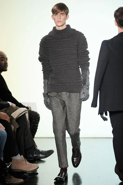 Look 11